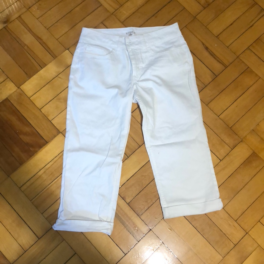 White Capri Pants